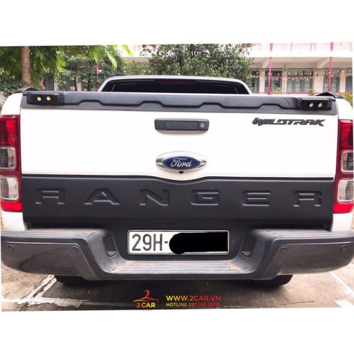 Ốp nắp thùng sau xe ô tô Ford Ranger XLS, WildTrack 2015-2019 - Hình ảnh 2