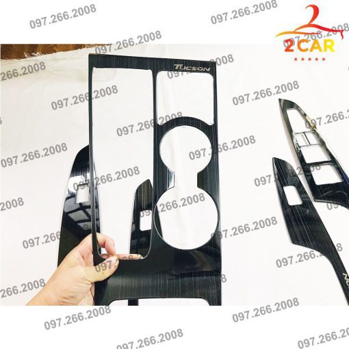 Ốp nội thất xe Hyundai Tucson 2016- 2021 chất liệu titan - Hình ảnh 4