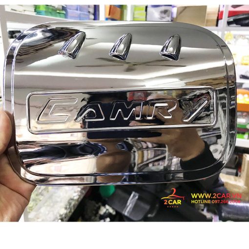 Ốp nắp bình xăng xe Toyota Camry 2019 2020 2021 mạ crom cao cấp - Hình ảnh 4