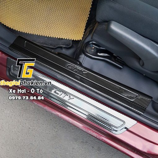 Ốp bậc cửa, nẹp bước chân CARBON xe Honda City 2015 - 2021 vân CACBON cao cấp - Hình ảnh 8
