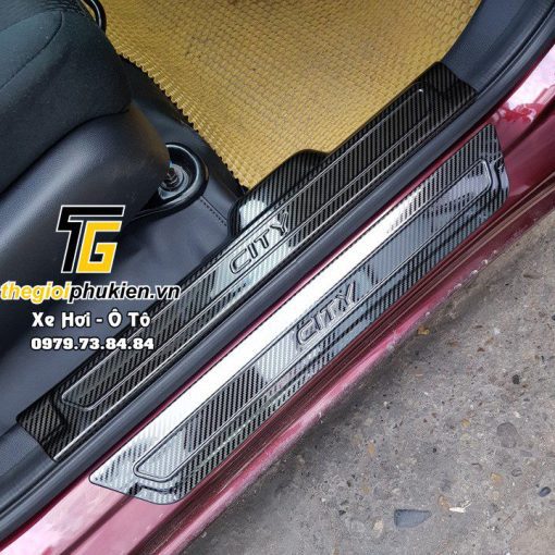 Ốp bậc cửa, nẹp bước chân CARBON xe Honda City 2015 - 2021 vân CACBON cao cấp - Hình ảnh 9