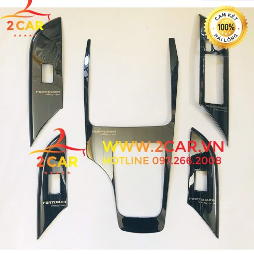 Ốp nội thất xe Toyota Fortuner 2017- 2021 - 2022 2023 Số tự động chất liệu titan cao cấp
