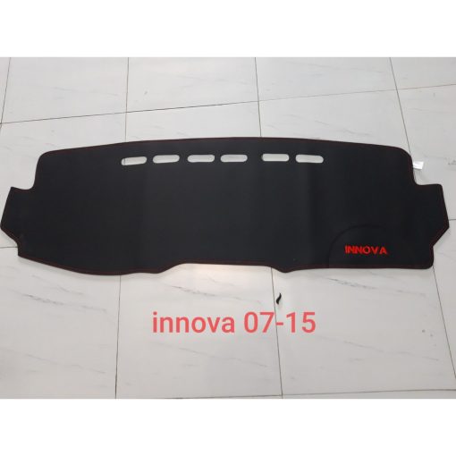 Thảm Taplo Da Cacbon TOYOTA Innova 2006-2015 chống nóng tốt, chống trơn trượt, vừa khít theo xe