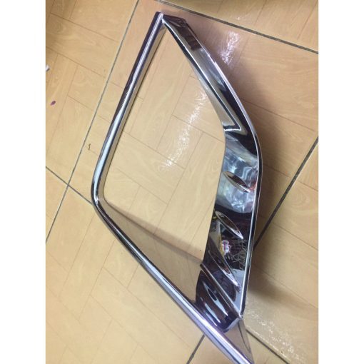 Ốp viền đèn gầm trước xe Mitsubishi Xpander 2018 - 2021 - Hình ảnh 3