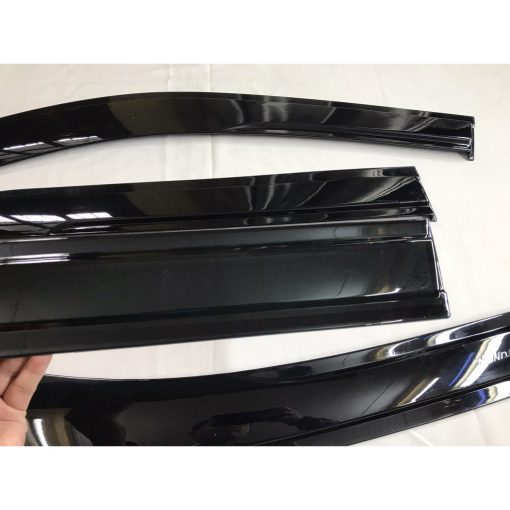 Vè Che Mưa Xe Toyota Fortuner 2006 2007 2008 2009 2010 2011 2012 2013 2014 2015 nhựa đen Thái - Hình ảnh 3