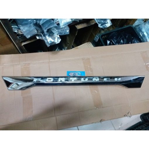 Ốp tay mở cốp mạ crom xe Fortuner đời 2012 2013 2014 2015 NHựa ABS mạ crom - Hình ảnh 3