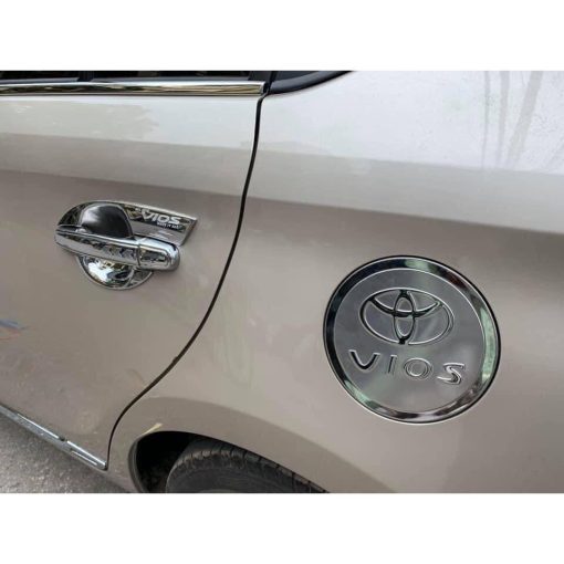Ốp Nắp Bình Xăng Xe Toyota Vios 2014-2017 mẫu inox - Hình ảnh 5