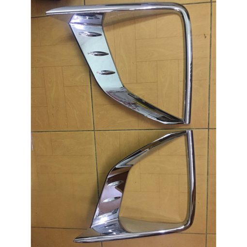 Ốp viền đèn gầm trước xe Mitsubishi Xpander 2018 - 2021 - Hình ảnh 5