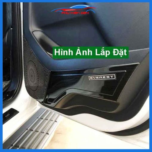 Ốp Trang trí Màng Loa cánh cửa xe Ford Everest 2017- 2019,2020, 2021 chất liệu Titan Cao Cấp - Hình ảnh 7