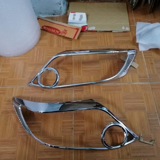 Ốp viền đèn pha, đèn hậu xe Toyota Fortuner 2012 2013 2014 2015 Nhựa ABS mạ crom sáng bóng - Hình ảnh 2