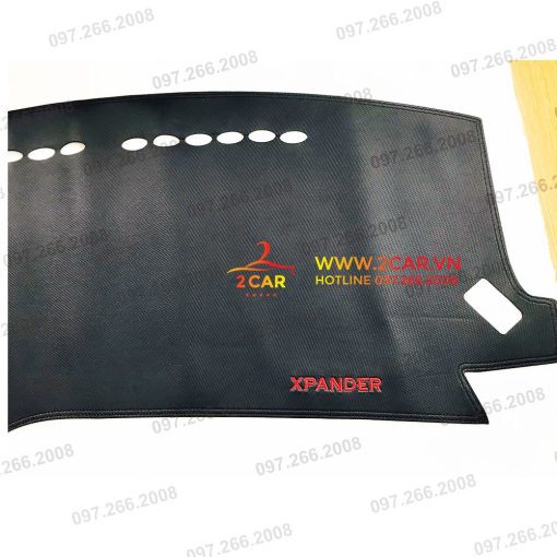 Thảm Taplo Da Cacbon Xe Mitsubishi Xpander 2018 - 2021, 2022, 2023 chống nóng tốt, chống trơn trượt, vừa khít theo xe - Hình ảnh 6