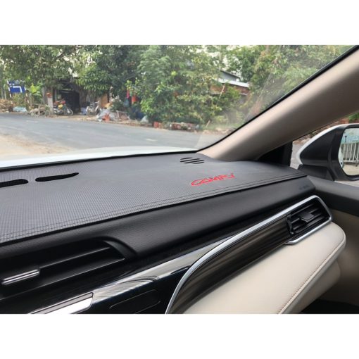 Thảm Taplo Da Carbon Xe Camry 2012-2022, chống nóng tốt, chống trơn trượt, vừa khít theo xe - Hình ảnh 9