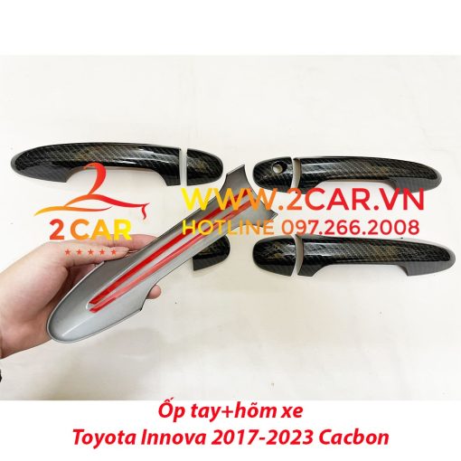 Ốp Tay Nắm, Hõm Cửa CARBON xe Innova 2017 2018 2019 2020 2021 2022 2023 vân cacbon cao cấp - Hình ảnh 2