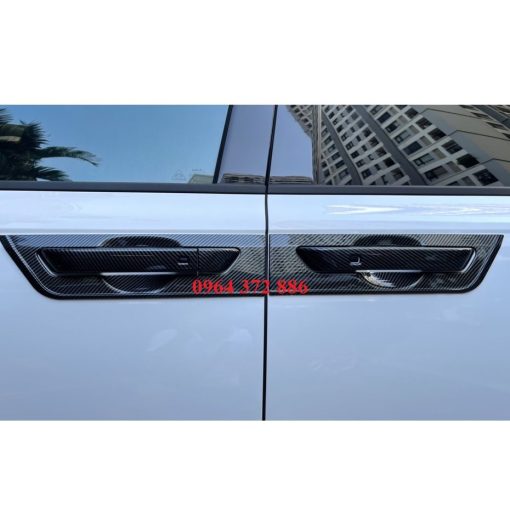 Ốp tay nắm, hõm cửa, xe Kia Carnival 2021- 2022 nhựa vân carbon cao cấp - Hình ảnh 2