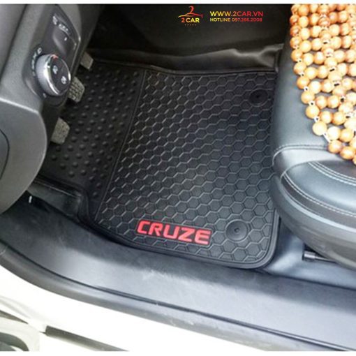 Thảm lót sàn cao su xe Chevrolet CRUZE không mùi, dễ vệ sinh _ tổ ong chữ đỏ - Hình ảnh 5