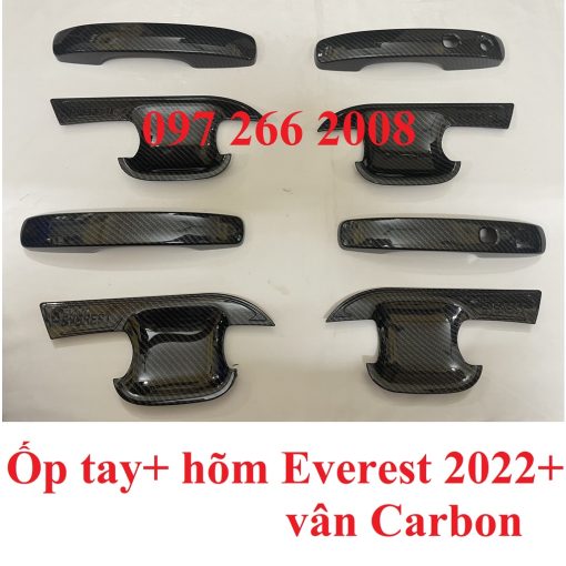 Ốp tay nắm, hõm cửa CARBON xe Ford Everest 2022- 2023 vân cacbon cao cấp