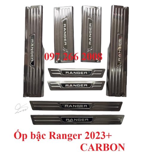 Ốp bậc cửa, Nẹp bước chân CACBON xe Ford Ranger 2022, 2023 vân carbon siêu đẹp