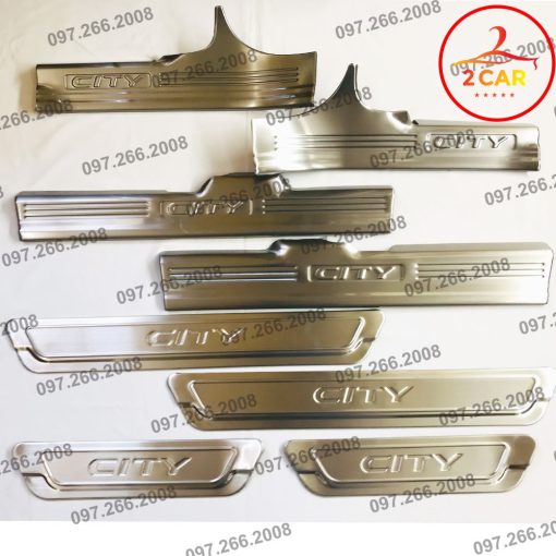 Ốp bậc cửa, nẹp bước chân trong, ngoài xe Honda City 2015 - 2021 chất liệu inox