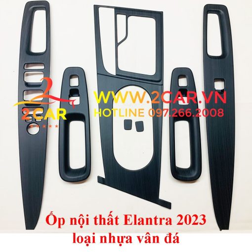 Ốp nội thất xe Elantra 2022, 2023 loại nhựa vân Đá cao cấp, sang trọng