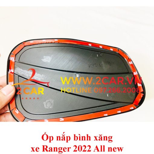 Ốp Nắp Bình Xăng Xe Ford Ranger 2022 2023 Nhựa Đen cao cấp - Hình ảnh 2