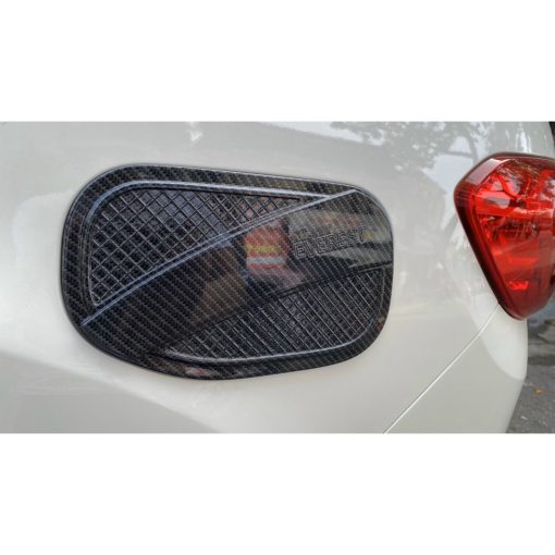 Ốp nắp bình xăng carbon xe Ford Everest 2017 - 2020, 2021 vân cacbon cao cấp - Hình ảnh 2