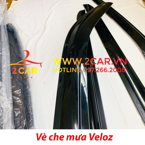 Vè che mưa xe Toyota Veloz Cross 2022, 2023 Nhựa đen dày cao cấp - Hình ảnh 3