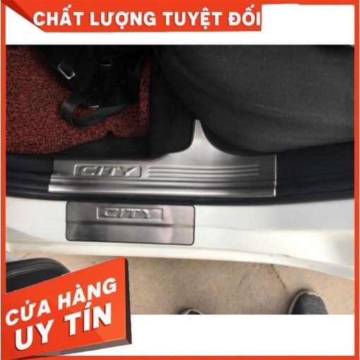 Ốp bậc cửa, nẹp bước chân trong, ngoài xe Honda City 2015 - 2021 chất liệu inox - Hình ảnh 6