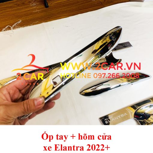 Ốp tay nắm, hõm cửa xe Hyundai Elantra 2022 2023 mạ crom cao cấp - Hình ảnh 5