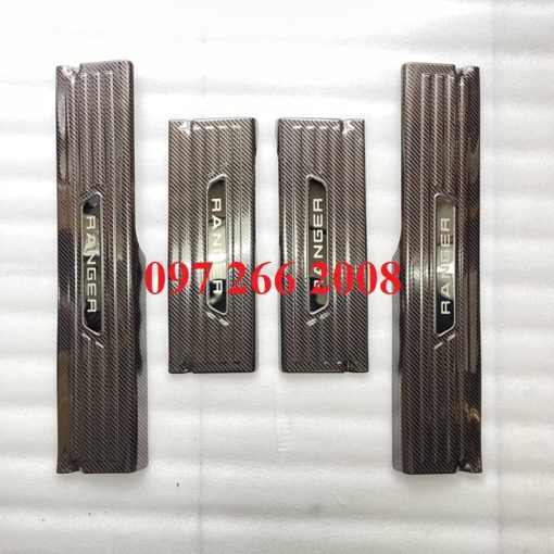 Ốp Bậc cửa, nẹp bước chân trong, ngoài CACBON xe Ranger 2015 - 2021, 2022, 2023 vân carbon cao cấp - Hình ảnh 6