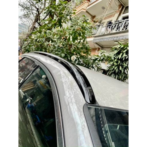 Thanh giá nóc dán xe Toyota Cross 2020 2021 2022- Giá nóc dọc xe Cross bản G thể thao, cá tính, có 2 màu đen bóng và bạc - Hình ảnh 7