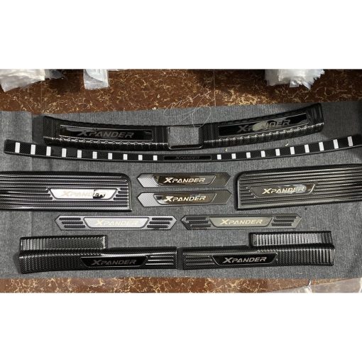 Ốp bậc cửa, nẹp bước chân, trầy cốp carbon xe Xpander 2018- 2021 Vân Cacbon Cao Cấp - Hàng cao cấp