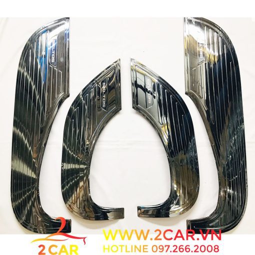 Ốp Tapli Cánh Cửa Xe Kia SELTOS 2020- 2021- 2022, chất liệu TiTan Cao Cấp chống xước tapli