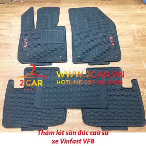 Thảm sàn, lót sàn xe Vinfast VF8 chất liệu cao su đúc không mùi, không thấm nước