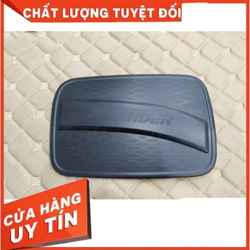 Ốp nắp bình xăng xe Xpander 2018- 2021, 2022, 2023 mẫu nhựa đen NHÁM, hàng đẹp