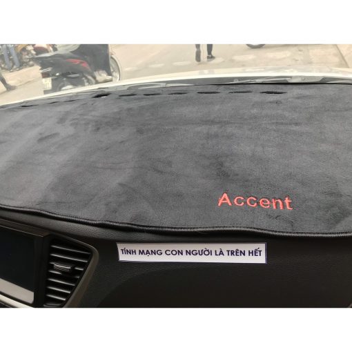 Thảm taplo nhung xe Hyundai Accent 2018- 2020, 2021, 2022, 2023 Hàng 3 lớp lông cừu cao cấp, chống nóng cực tốt - Hình ảnh 3