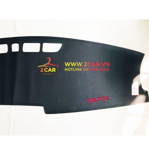 Thảm taplo da cacbon xe Kia Seltos 2020- 2021- 2022 vân da carbon 3 lớp cao cấp, chống trượt, chống nắng nóng hiệu quả - Hình ảnh 3