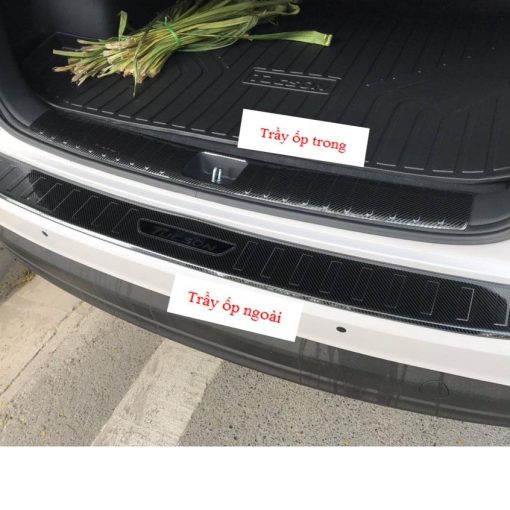 Ốp chống trầy cốp trong, ngoài CARBON xe Hyundai Tucson 2019- 2020- 2021 vân cacbon cao cấp - Hình ảnh 3