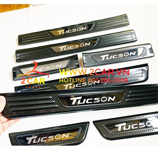 Ốp Bậc Cửa, Nẹp bước chân Xe Tucson 2016- 2021, vân CACBON cao cấp - Hình ảnh 4