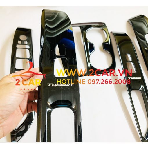 Ốp nội thất xe Hyundai Tucson 2022- 2023 chất liệu titan cao cấp - Hình ảnh 4