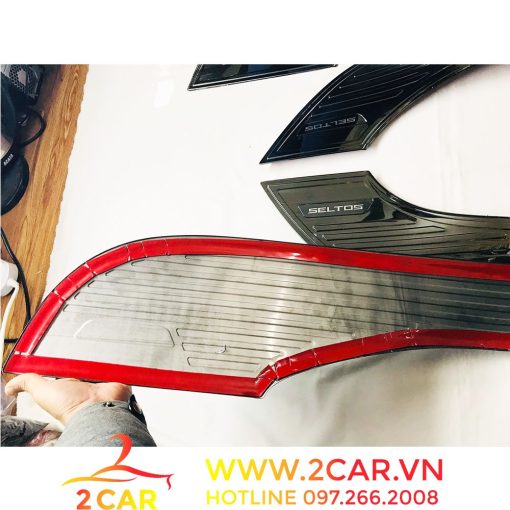 Ốp Tapli Cánh Cửa Xe Kia SELTOS 2020- 2021- 2022, chất liệu TiTan Cao Cấp chống xước tapli - Hình ảnh 5