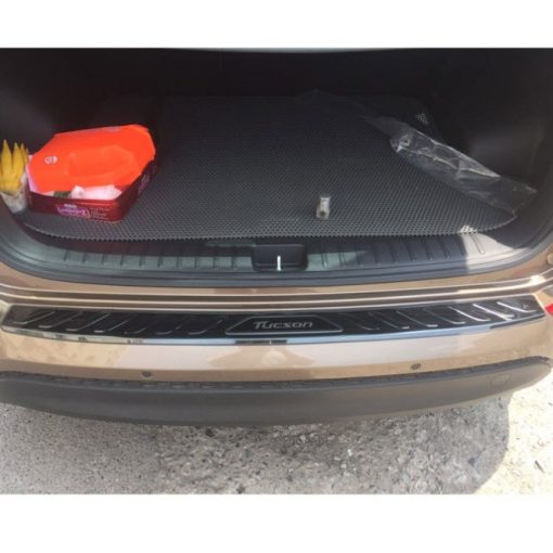 Ốp chống trầy cốp trong, ngoài CARBON xe Hyundai Tucson 2019- 2020- 2021 vân cacbon cao cấp - Hình ảnh 5