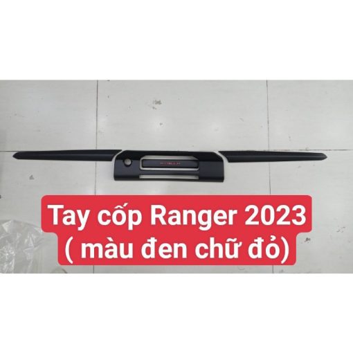 Ốp tay mở cốp xe Ford Ranger 2022, 2023 Nhựa Đen chữ đỏ cao cấp - Hình ảnh 6