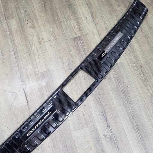 Ốp chống trầy cốp, ốp nẹp cốp sau carbon xe Kia Carnival 2021- 2022- 2023 vân cacbon cao cấp - Hình ảnh 5