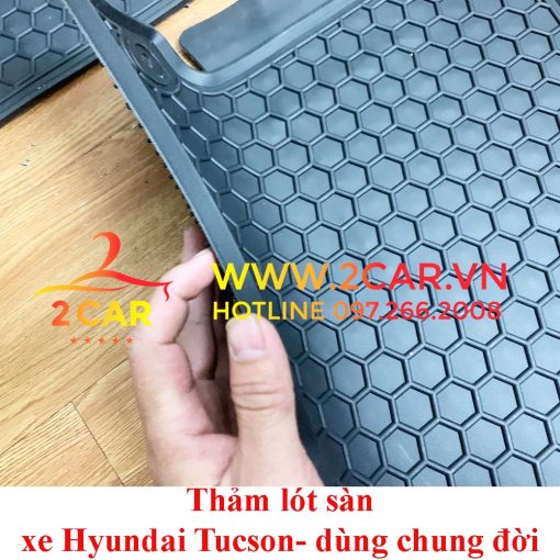 Thảm Lót sàn Xe Hyundai Tucson 2015 đến 2021, 2022, 2023 vân tổ ong hãng Nissin chữ trắng - Hình ảnh 7