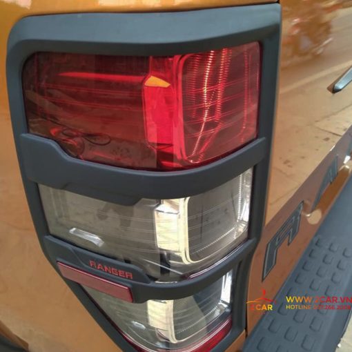 Ốp tay nắm cửa, hõm cửa, ốp đèn pha, đèn hậu, nắp xăng, tay mở cốp đen Ford Ranger 2014 - 2021- nhựa đen cao cấp - Hình ảnh 9