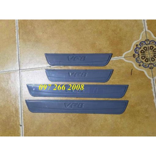 Ốp bậc cửa, nẹp bước chân trong ngoài xe Vinfast VF8, VF8 - Mẫu titan cao cấp - Hình ảnh 6