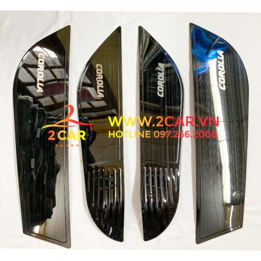 Ốp Tapli Cánh Cửa Xe Toyota Altis 2014-2021, chất liệu TiTan Cao Cấp