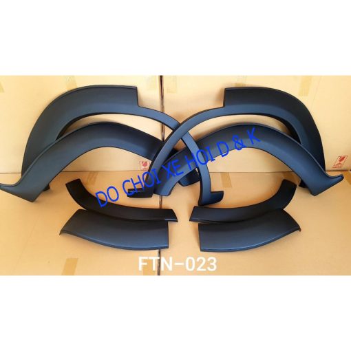 Ốp Cua Lốp Fortuner 2017- 2022, 2023 nhựa đen cao cấp cá tính , bảo vệ , trang trí xe