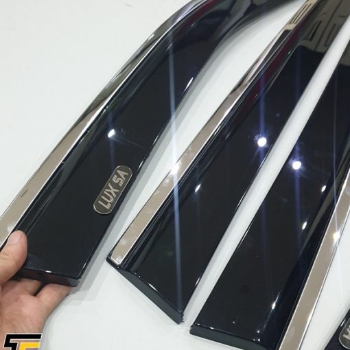 Vè che mưa xe Vinfast Lux SA chỉ Inox - Hàng cao cấp - 1 bộ 4 cánh - Hình ảnh 3