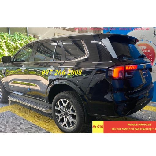 Rèm che nắng chống UV xe Ford Everest đời 2022 2023 Hàng Loại 1 MR.ÔTÔ -Bảo Hành 2 Năm - Rèm siêu dày, có nam châm hut - Hình ảnh 4